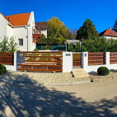 Apartment Shambala